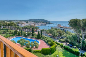Panoramic Sea Views